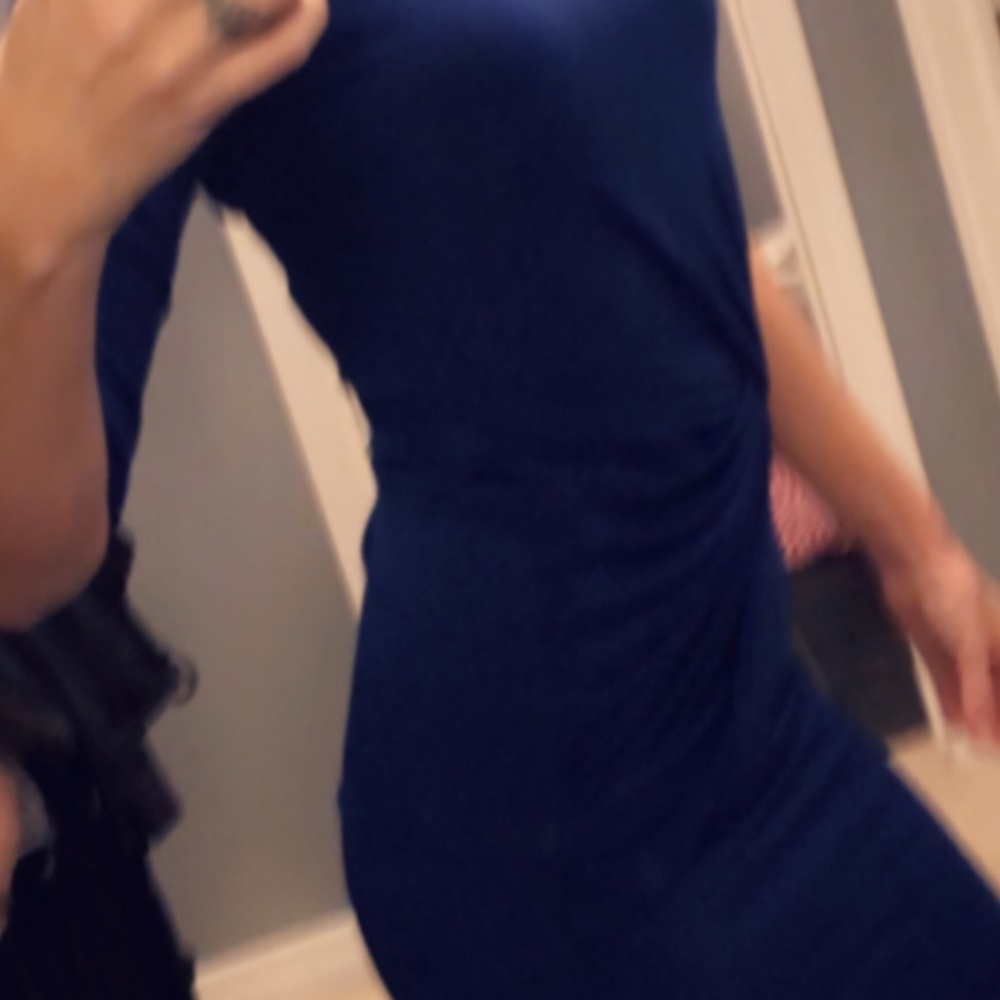 Dress - Picture 3 of 3